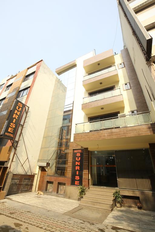 Hotel Sunrise Delhi Zewnętrze zdjęcie
