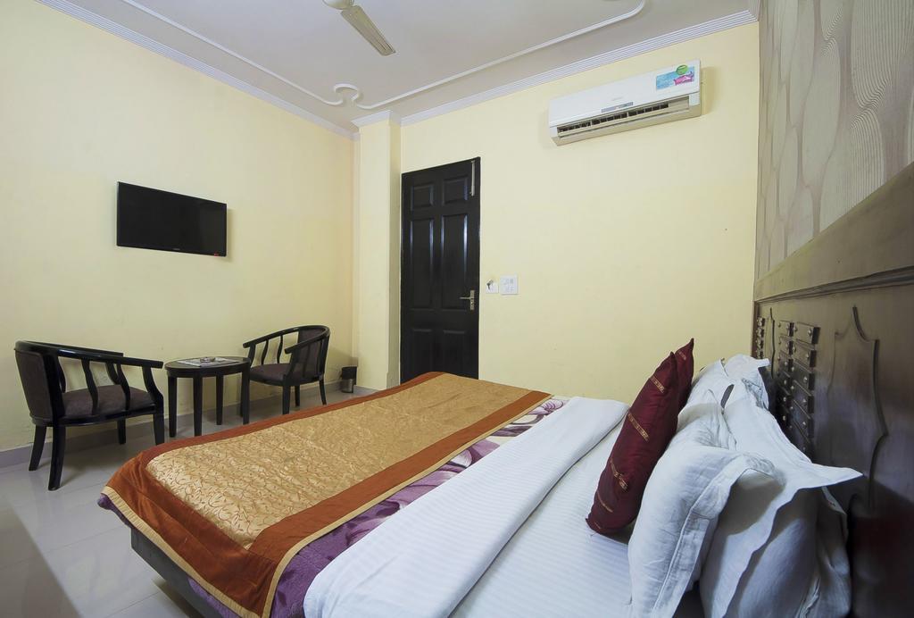 Hotel Sunrise Delhi Zewnętrze zdjęcie