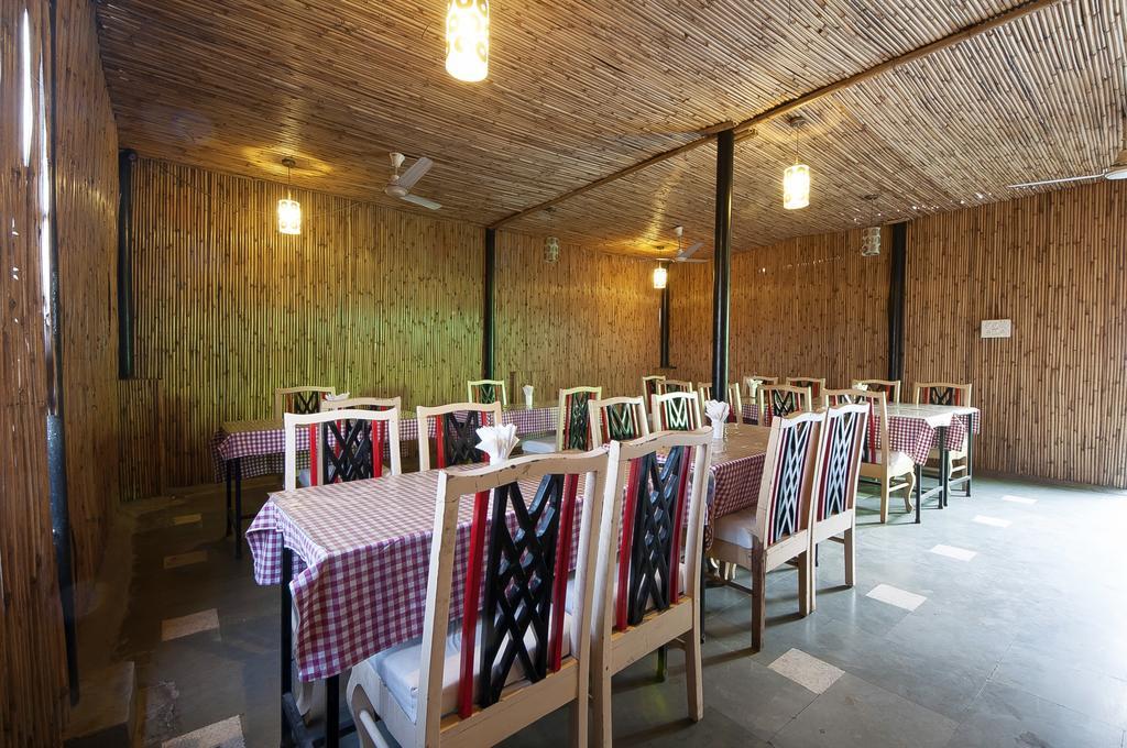 Hotel Sunrise Delhi Zewnętrze zdjęcie