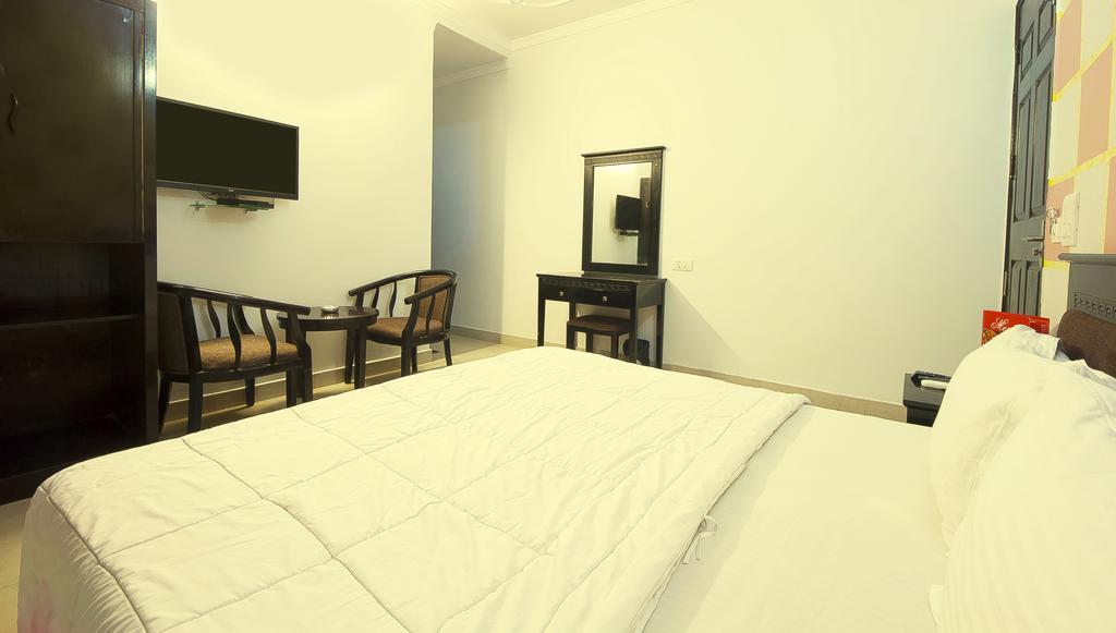 Hotel Sunrise Delhi Zewnętrze zdjęcie