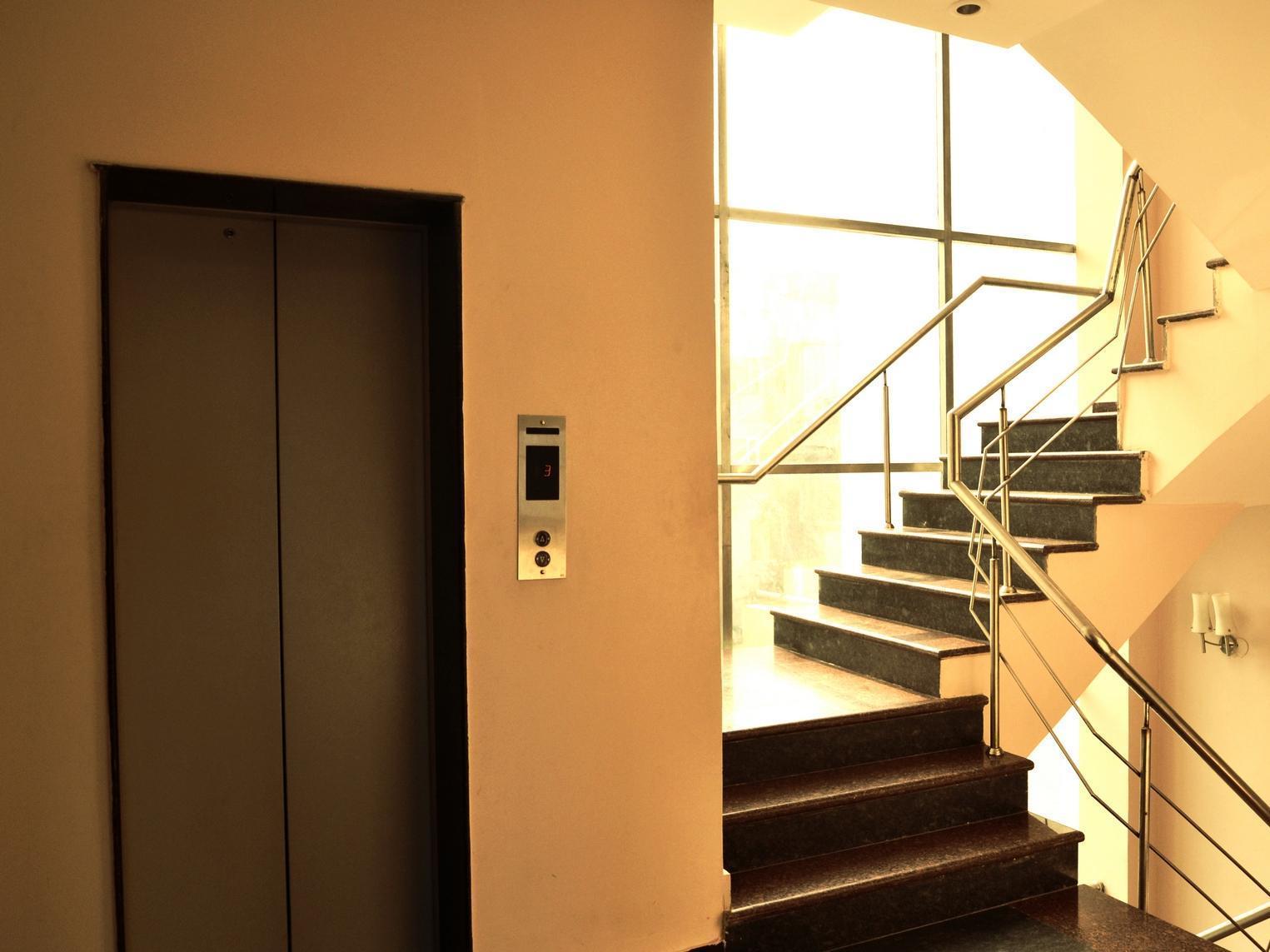 Hotel Sunrise Delhi Zewnętrze zdjęcie