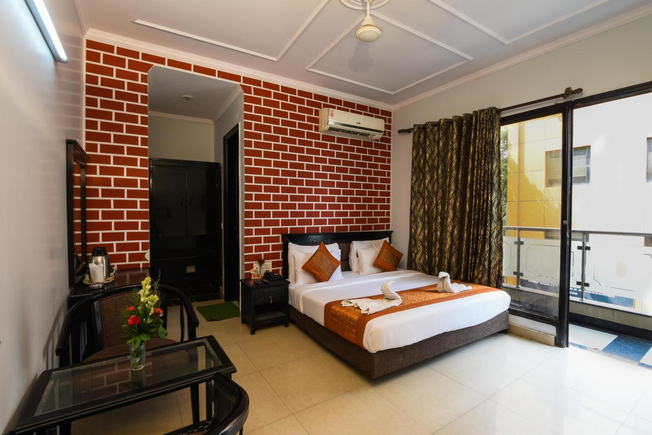 Hotel Sunrise Delhi Zewnętrze zdjęcie