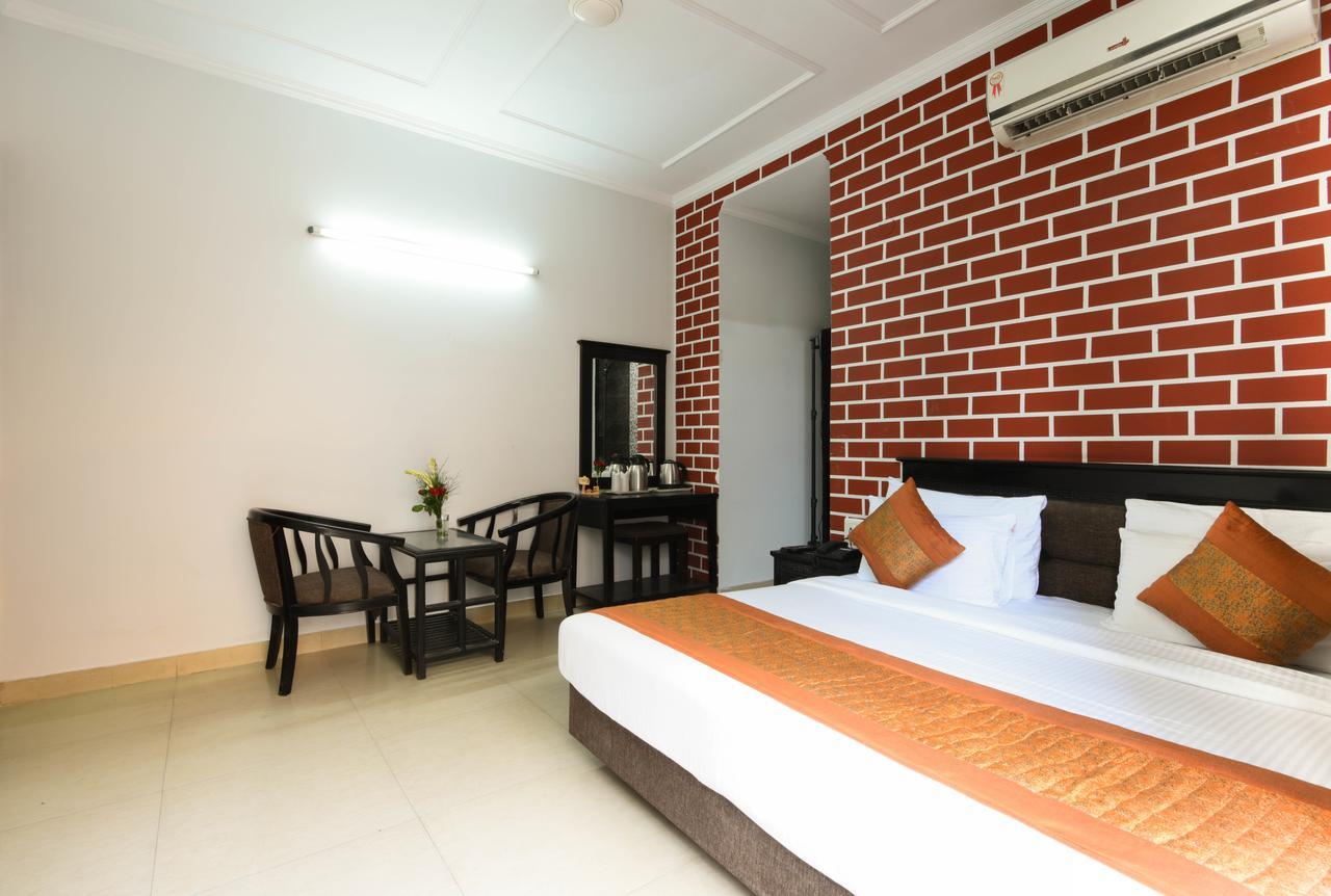 Hotel Sunrise Delhi Zewnętrze zdjęcie