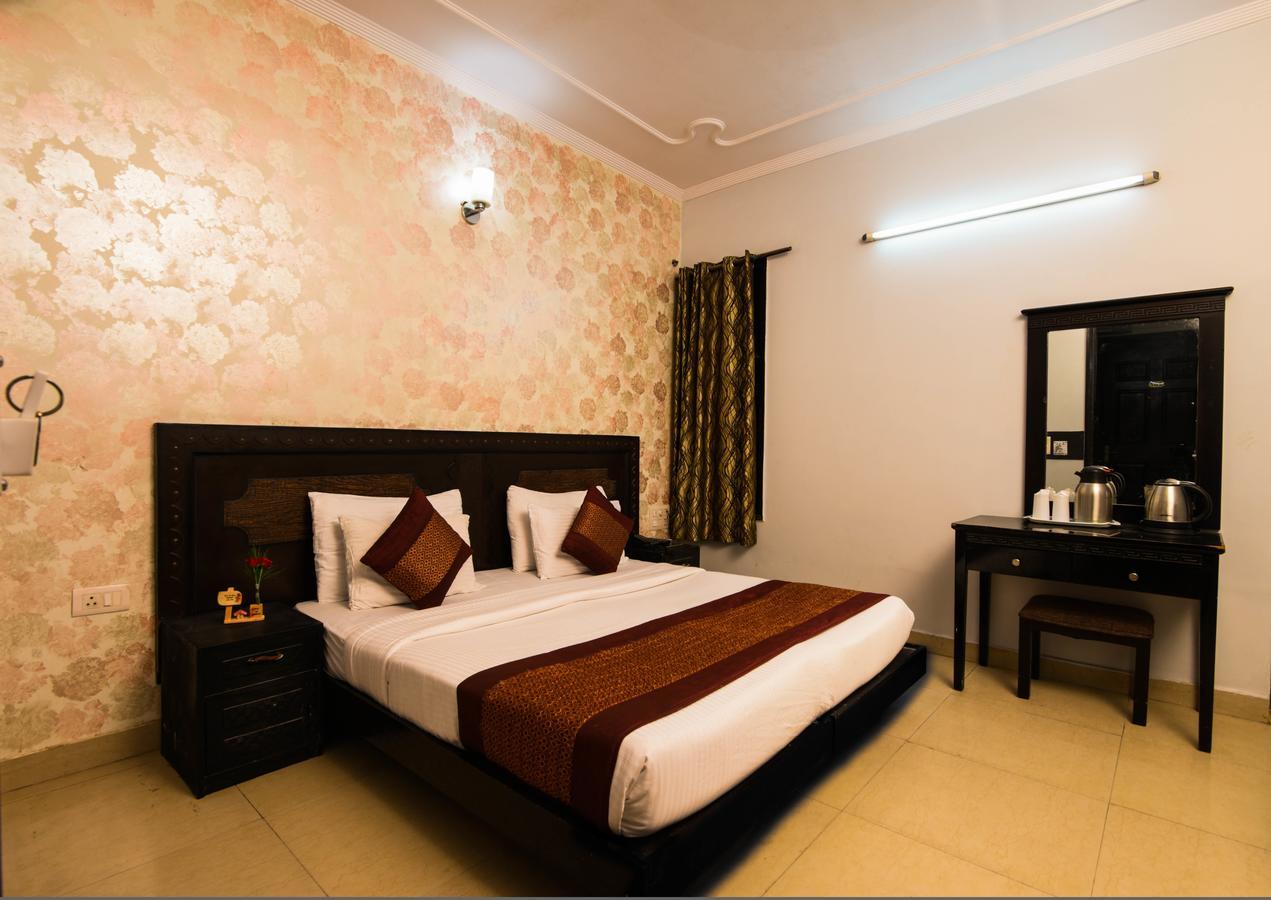 Hotel Sunrise Delhi Zewnętrze zdjęcie