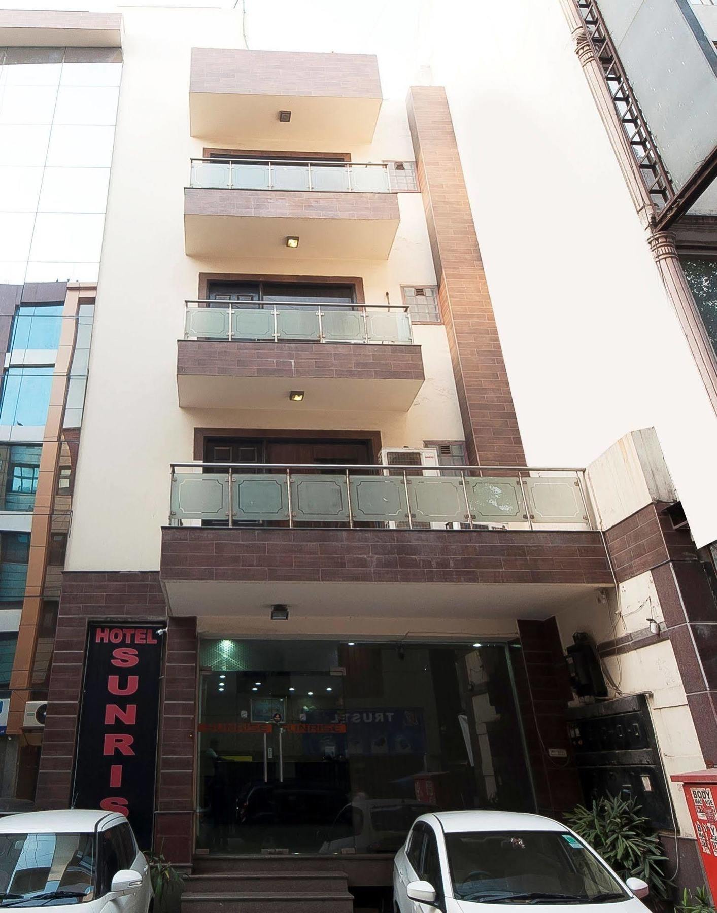 Hotel Sunrise Delhi Zewnętrze zdjęcie